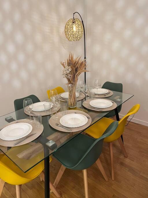 Paris-Montrouge Magnifique Appartement 3 Pieces De 75M2 Avec Parking - Tres Cosy Pour 1 - 8 Personnes Refait A Neuf -Entire Apartment Luxurious And Warm -Montrouge Paris 14Eme - Proche Aeroport Orly Parc Expositions Porte De Versailles Free Wifi Grat Exterior photo